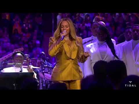 Beyoncé sings “Halo “ for Kobe and Gianna Bryant