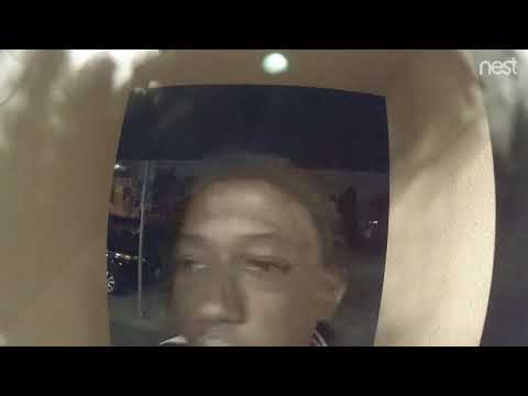 Would you Lick a a stores door in PORTLAND???