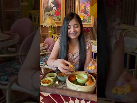 Momos