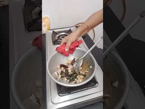 #mintcorianderchutney#hotelstyle#dosalover#keralastyle  for more videos subscribe our channel🔔