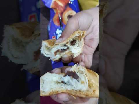Britannia Treat Croissant 🥐🥖 Cocoa Creme Flavour/@sbhagatcreation #shorts #food #croissant