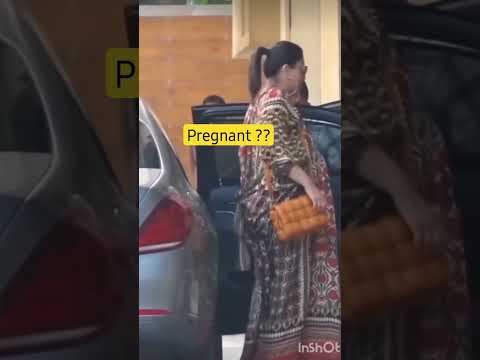 #kareenakapoorkhan #youtubeshorts #facereveal after 1000 k subscribers
