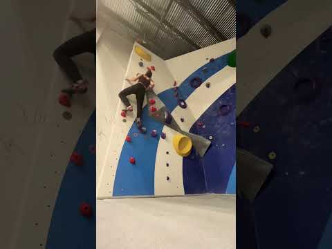 V3 fun boulder #climbing #rockclimbing #bouldering #climbingwall
