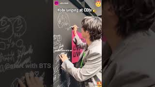 Jhope singing &writing msg at CDtv artist board✍️✨️He added BTS too😭💜#bts #jhope #ot7 #kpop #shorts