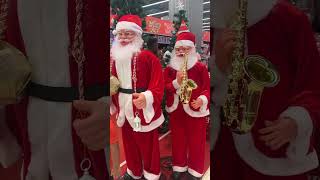 Santa spotted @ #lulumall Christmas spirit is on 🎄🎅 #christmas #santa #celebration #shorts #reels