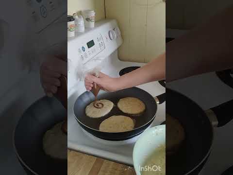 Gluten Free Cinnamon Pancakes 🥞 #delicious #breakfast #glutenfree #cinnamonbun