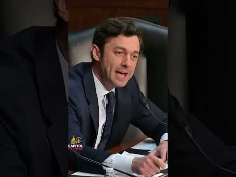 “Reporter in Top-Secret Chat? Senator Explodes Over Yemen Leak”