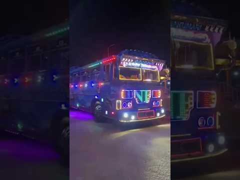 මොකක්ද නම? #slmix #sl #srilanka #automobile #dj #bus #srilankanbus