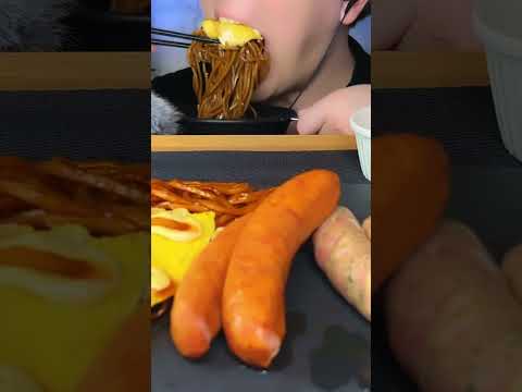 ASMR "Omelette Yakisoba, Sausage, Wiener" | #mukbang #eattingsounds #food #asmr