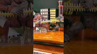 Godzilla Kong vs Skarking and Shimo in tug-of-war #godzillaactionfigures #actionfigures #comedy #sml