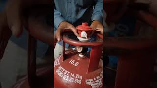 Lpg cylinder safety device