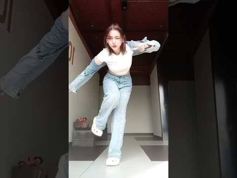 roll it roll it #txt #kpop #dance #shorts  #youtubeshorts