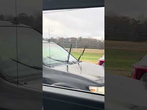 Don’t think this will work 😂 #fail #epicfail #highway #road #funny #humor #wiper #auto #truck #car