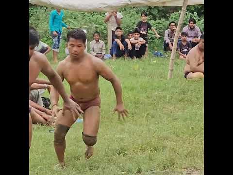 देवा थापा को लातों और पत्थर से मारा