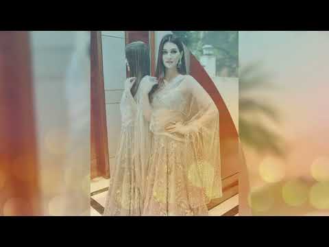 Top 10 ethnic outfits from Kriti Sanon's wardrobe