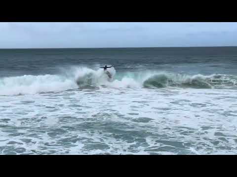 Banzai Pipeline Surfing - Oahu North Shore Beache #oahu #oahuhawaii #banzai #surfing #surf #surfers