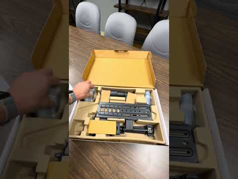 Unboxing  Sanus Full Motion 26-65”