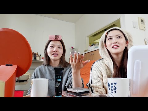 クリスマス当日準備する女たち。