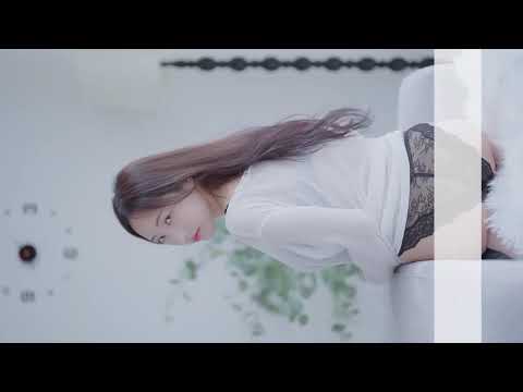 Korean sexy girl with sexy pose 💕🍑