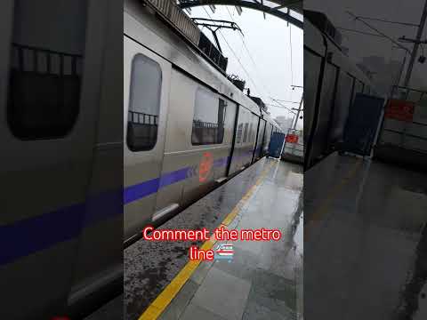 #delhi #like #viral #aajtak #metro #delhimetro #akshaykumar #sayaara #comment #delhiviral #girls