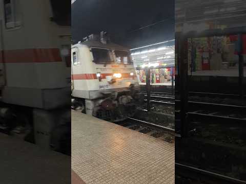 BBS, Cam To Jharkhand🚆#shortvideo #ytshorts#youtubeshorts#train#viralvideo#bhubaneswar#jharkhand