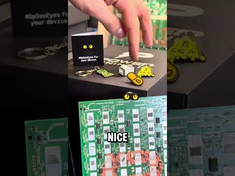 It’s Friday Giveaway o’clock! 🕒