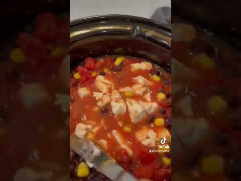 Crockpot cream cheese chicken chili