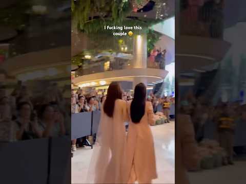 This couple, makes the crowd go crazy. 🤪 #wlw #englot #charlotteaustin #engfawaraha #4elements #gl