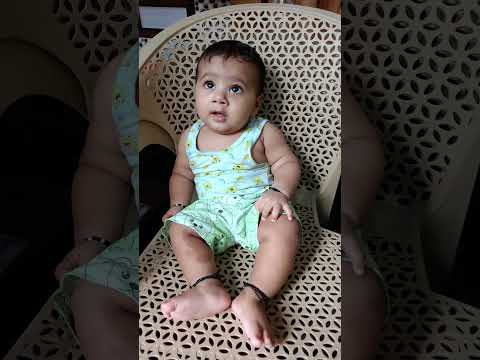 smart baby 😘😘