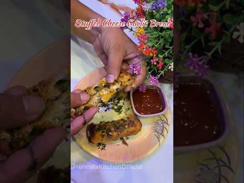 🔥 Stuffed Cheese Garlic Bread Recipe | Cheesy & Garlicky Bread at Home | #garlicbread #trending