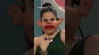 Urfi Javed Roasts Fukra Insaan! 😂 | Playground Fun #UrfiJaved #FukraInsaan #Roast #Comedy