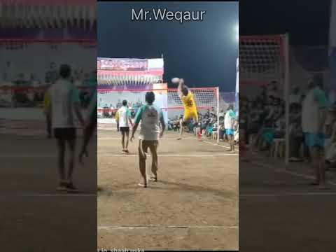 Mr. Weqkar #shootingvolleyball #volleyball #sportshighlights #sports #वायरलवीडियोशॉर्ट2025 #gameday