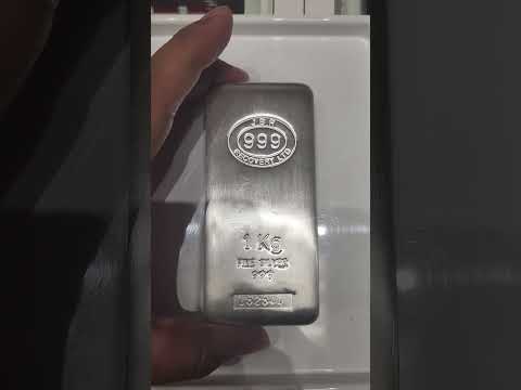 I want a kilo silver bar so bad!