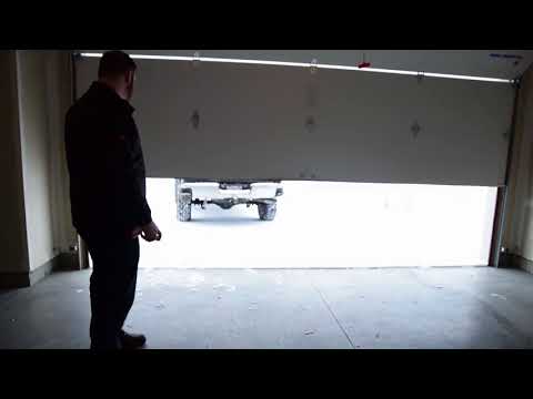 How to Keep a Garage Door From Freezing in the Winter & How to Fix a Frozen Garage Door