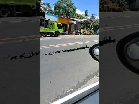 😲😲😱Muntikan na yong tricycle!!!buti nakita ni kuya.