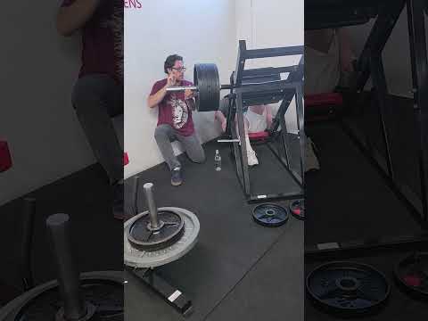 Leg pressed 500lbs with just one leg