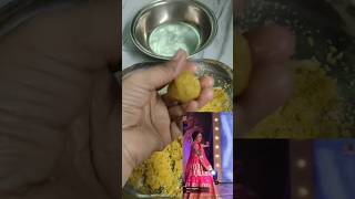 चूरमा लड्डु😋viral video #khammaghanisajimohukum #rinkubaisakirasoi #cookingrecipes #shortsfeed #song