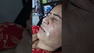 Upper lips waxing #viralvideo #waxingstudio #trending  #waxingexpert #subscribe