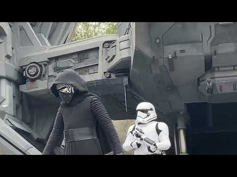Kylo Ren (Hollywood Studios Disneyworld)