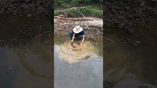 Searching Under Sand and Gravel for Gold – Massive Find! #gold #camping #treasuresearch