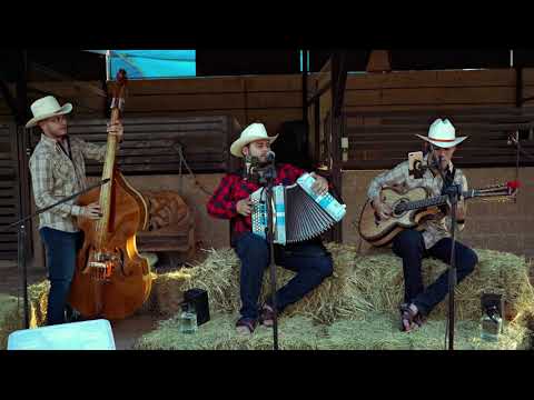 Grupo 360 - De Los Pies A La Cabeza (En Vivo Con Tololoche)