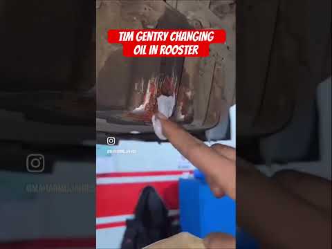 Gentry Oiling Rooster 🐔 #viral #shorts