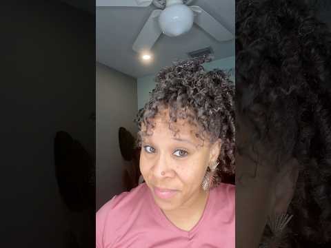 Heatless spiral roller. Quick, fun colors, no hair damage #diy #protectivestyles #easy  #foryoupage