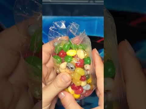 Bertie Bott's Every Flavour Beans #ASMR 🍬 Honeydukes 🪄 Universal Studios Hollywood ✨ #Shorts