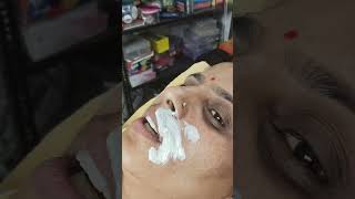 Upper lips waxing #viralvideo #waxingstudio #makeup #waxingexpert
