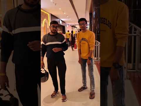 Aaj chappal pehen ke Mall chale gye🤣🤣🫣🫣😱#shorts #viral #vlog