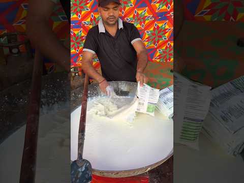 The art of Kulfi making | just ₹20 #shorts #streetfood #food #humanstreetfood #malaibarfi
