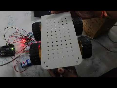 (2019) // Control DC motors using Arduino