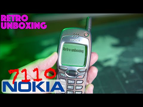 Unboxing A 'Mint Condition' Nokia 7110 from 1999 in 2022