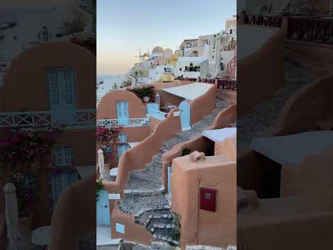 Close your eyes and imagine yourself in this paradise - #Santorini, #Greece 🇬🇷 #summer #travel